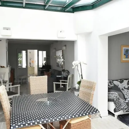 Au Centre Du Village Apartamento *